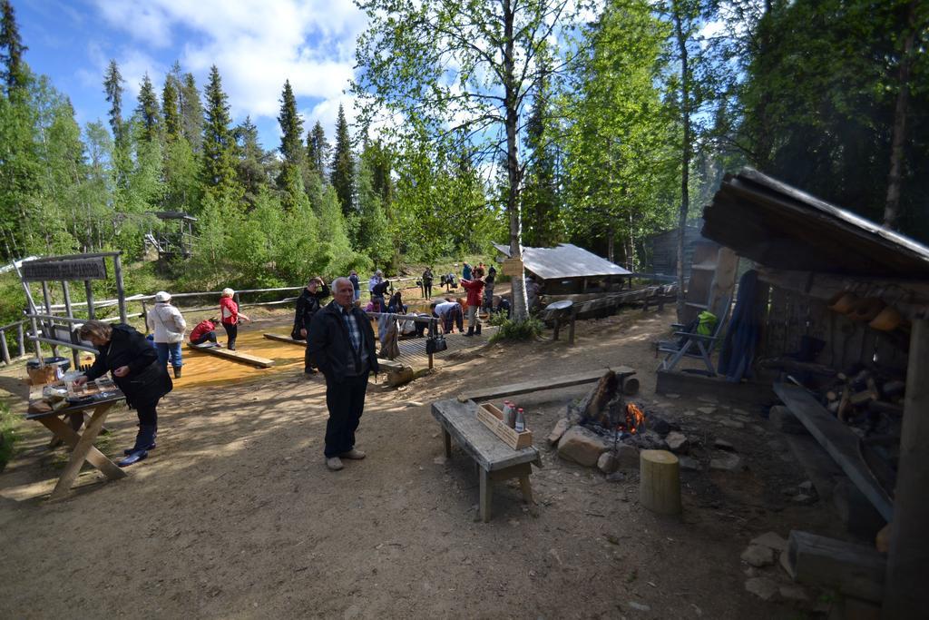 Tankavaara Gold Village Екстериор снимка